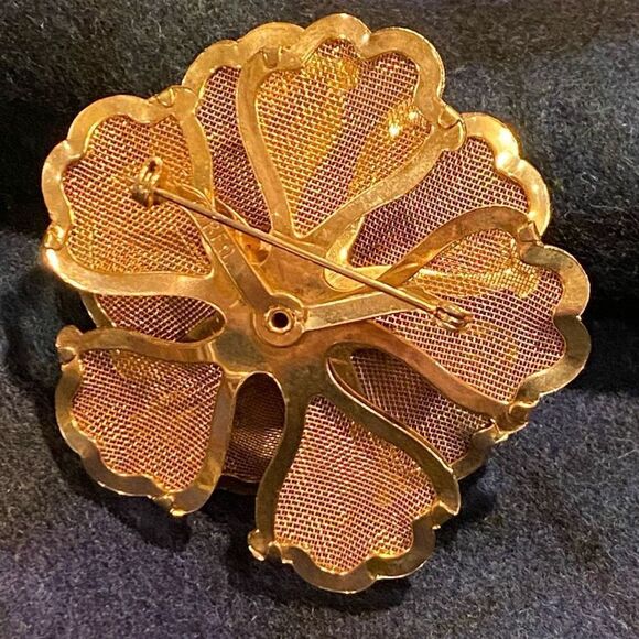 Vintage B.E.D Mesh Petal Flower Brooch Pin - Picture 6 of 10